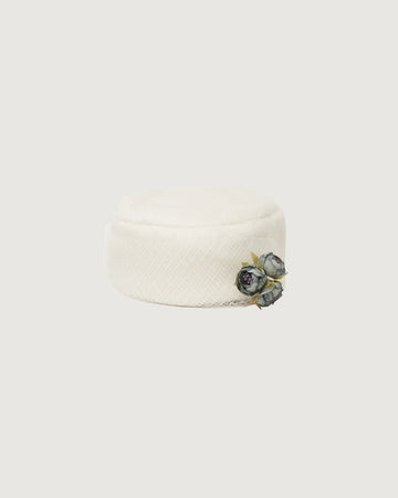Classical tulle hat