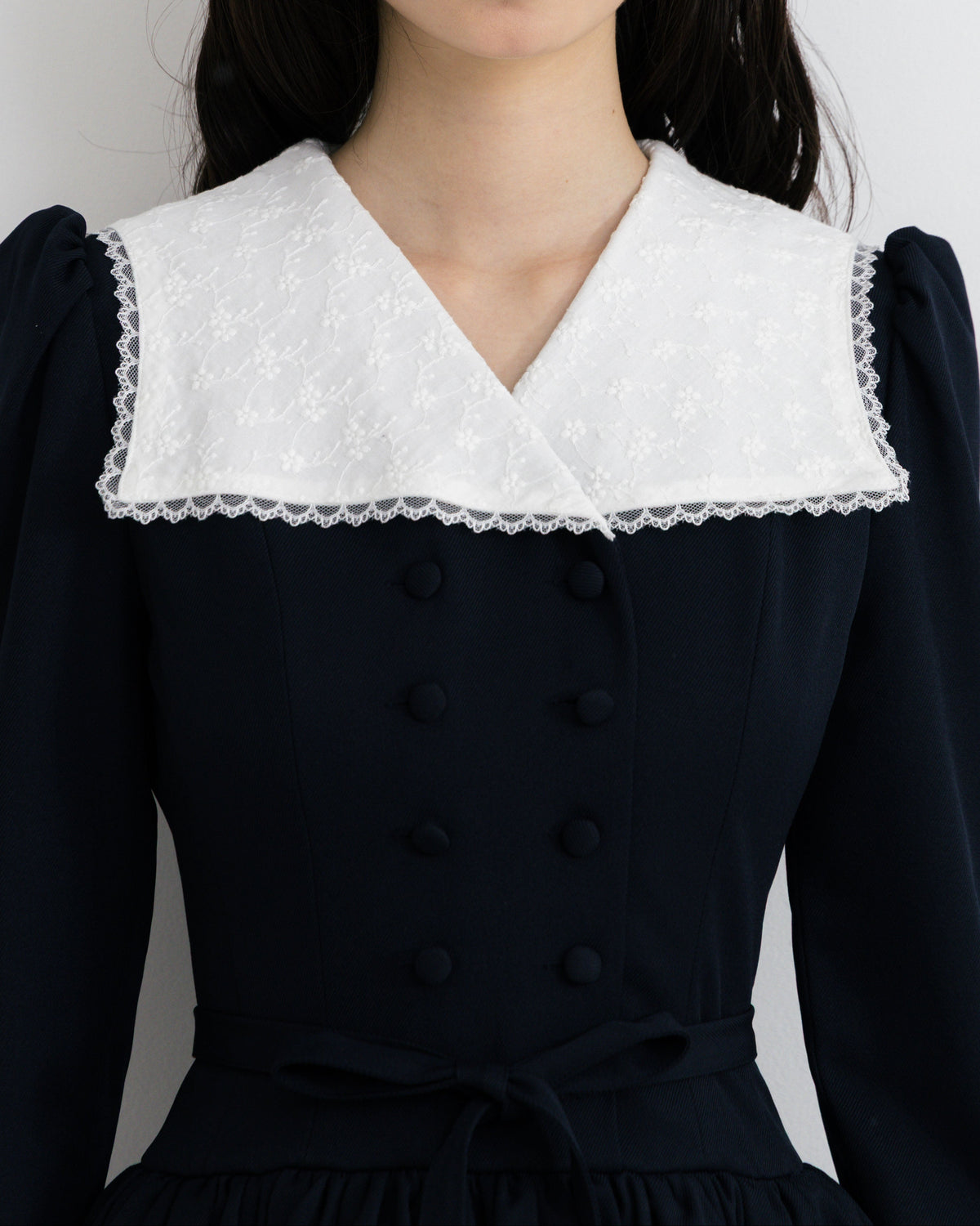 Classical lace collar dress