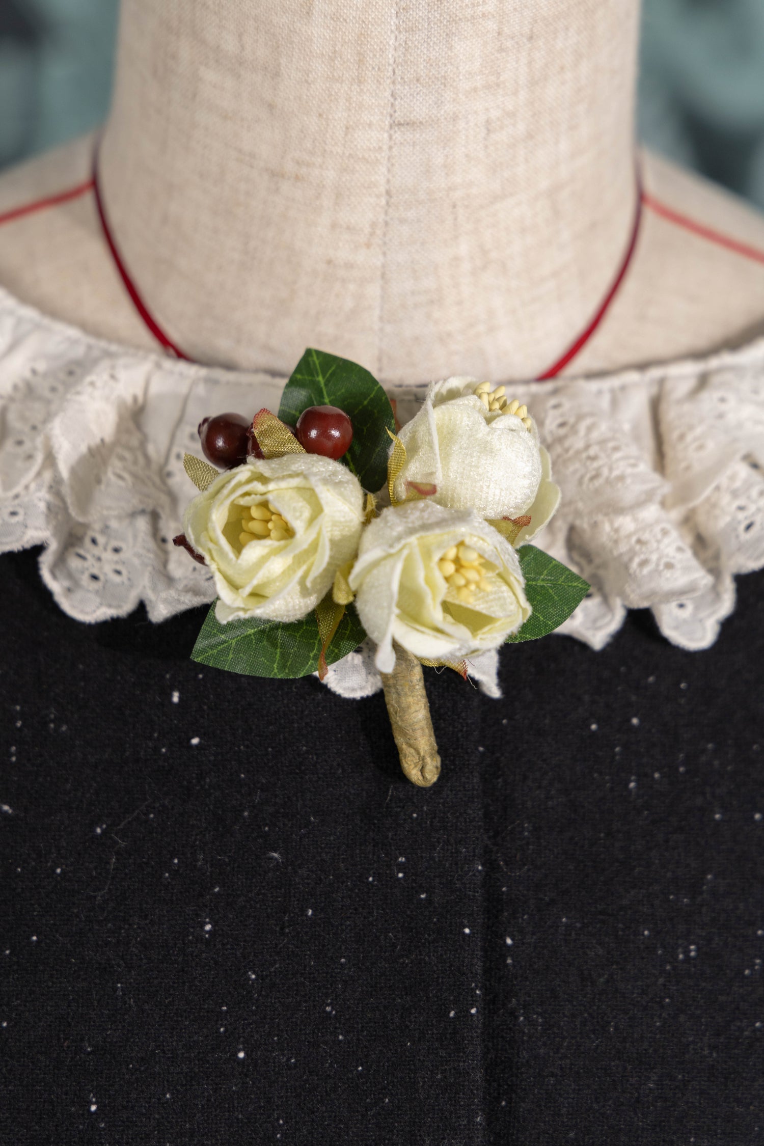 Flower corsage short jacket