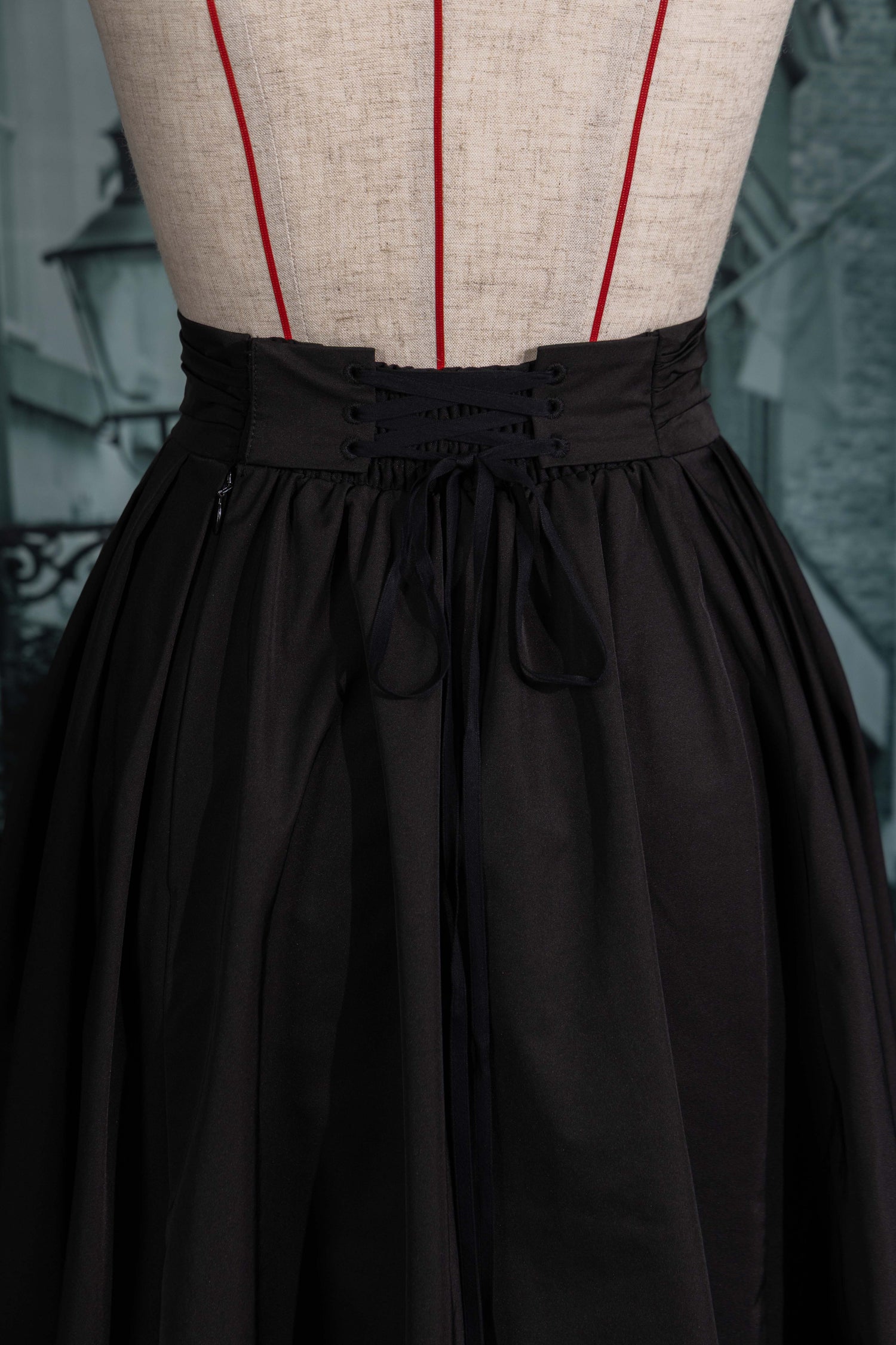 Classical frill skirt