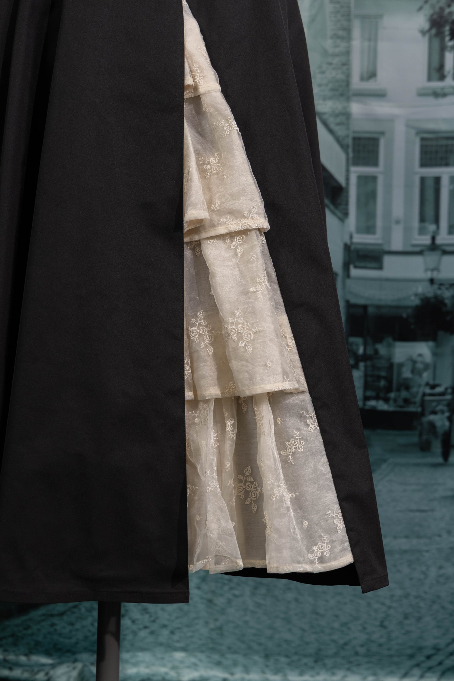 Classical frill skirt