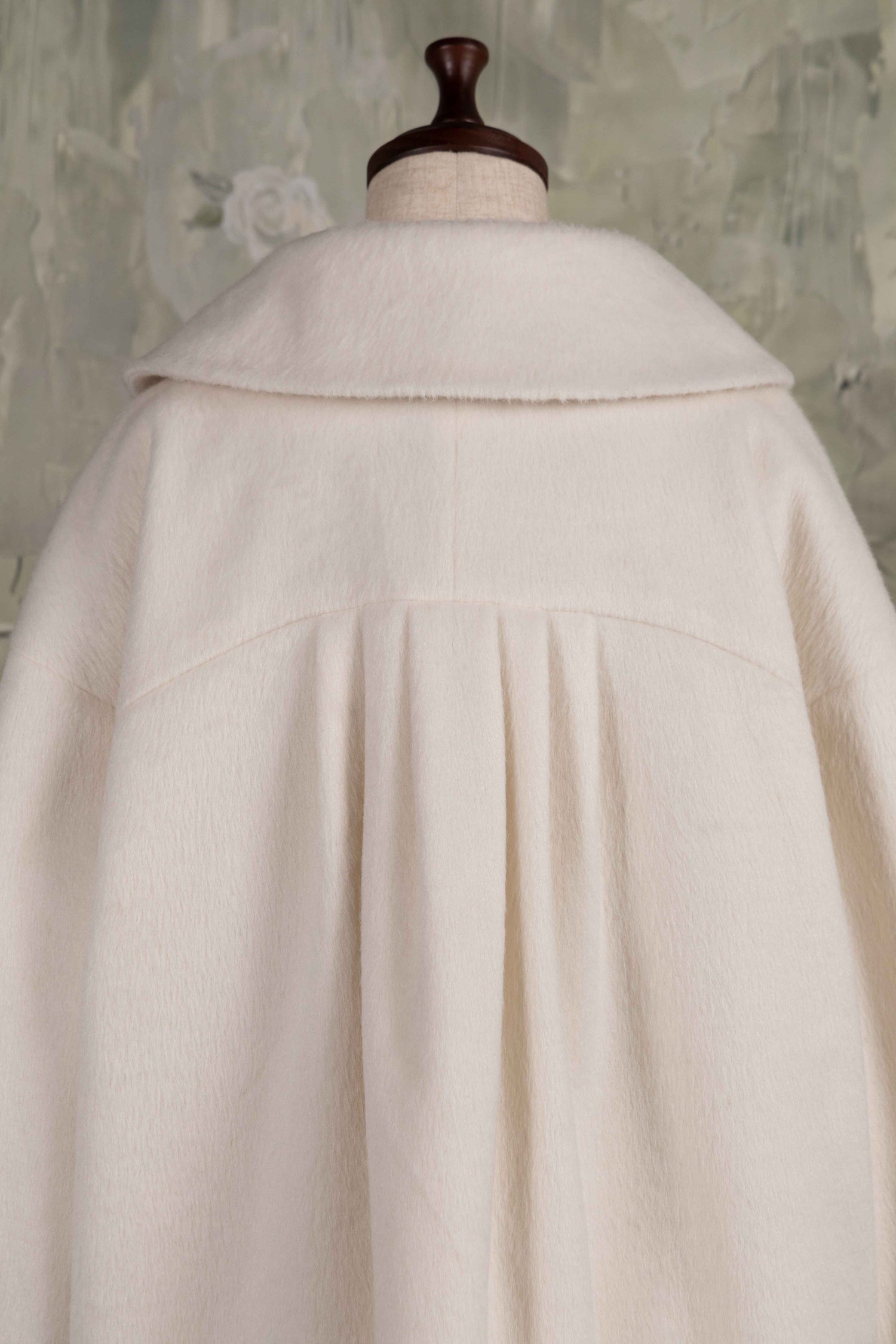 Classical double cocoon coat