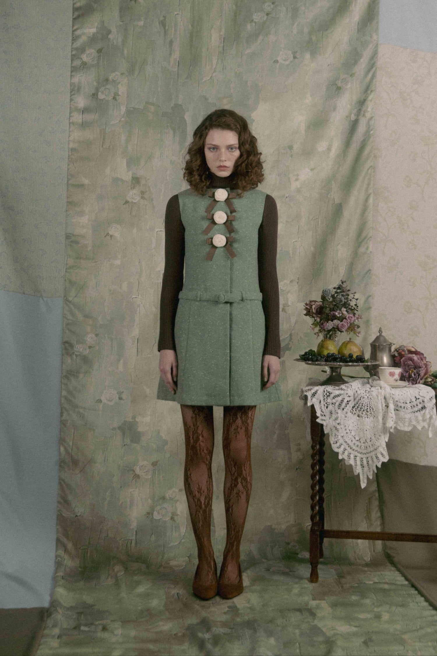 Rose ribbon mini dress