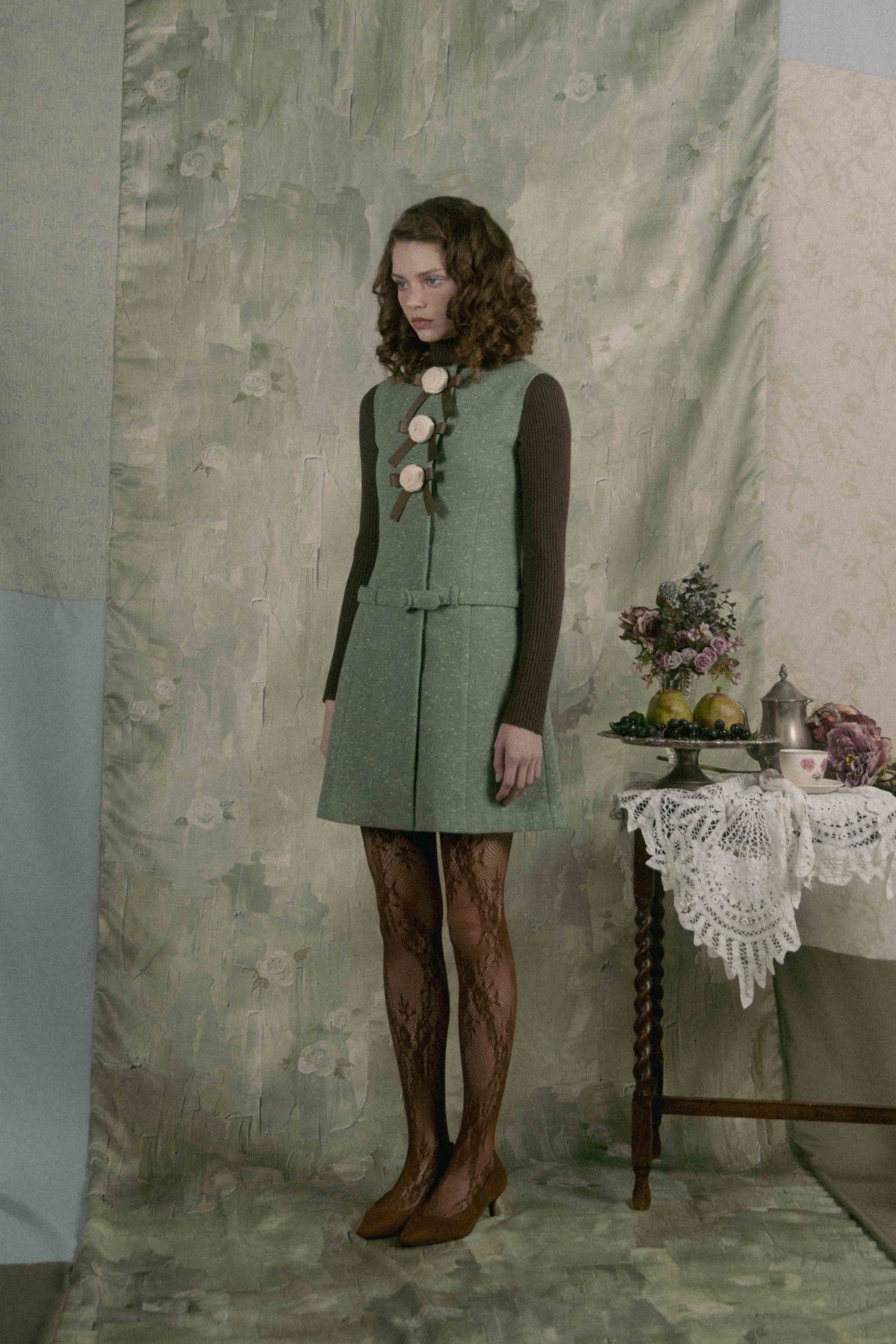 Rose ribbon mini dress