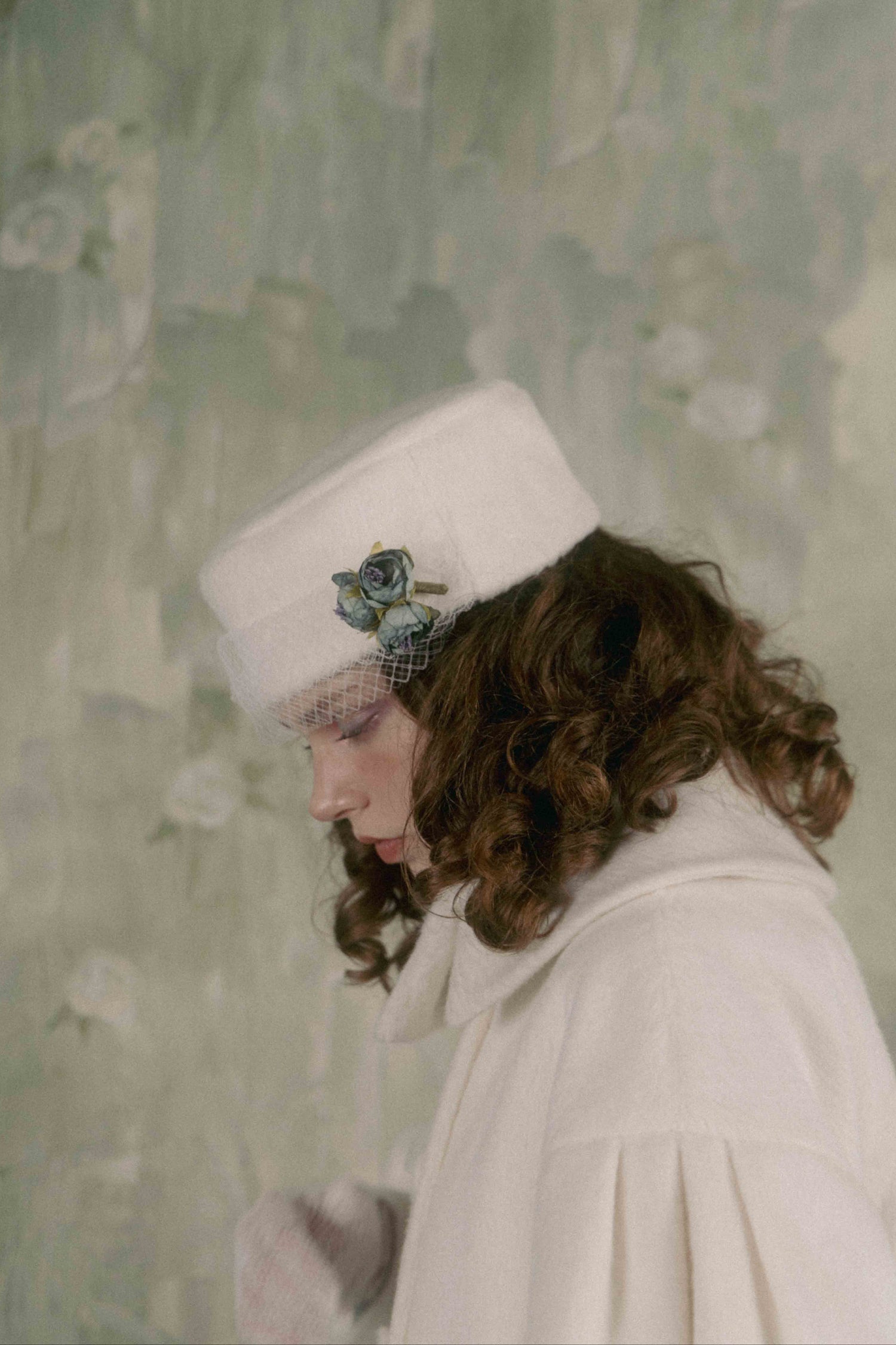 Classical tulle hat