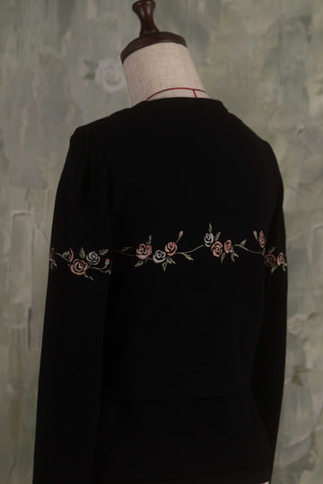 Rose embroidery ensemble