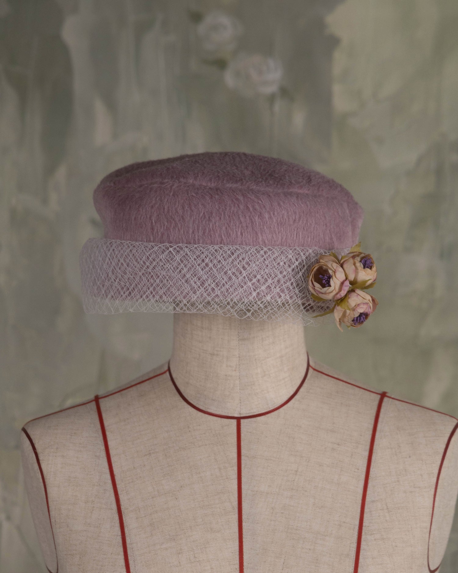 Classical tulle hat