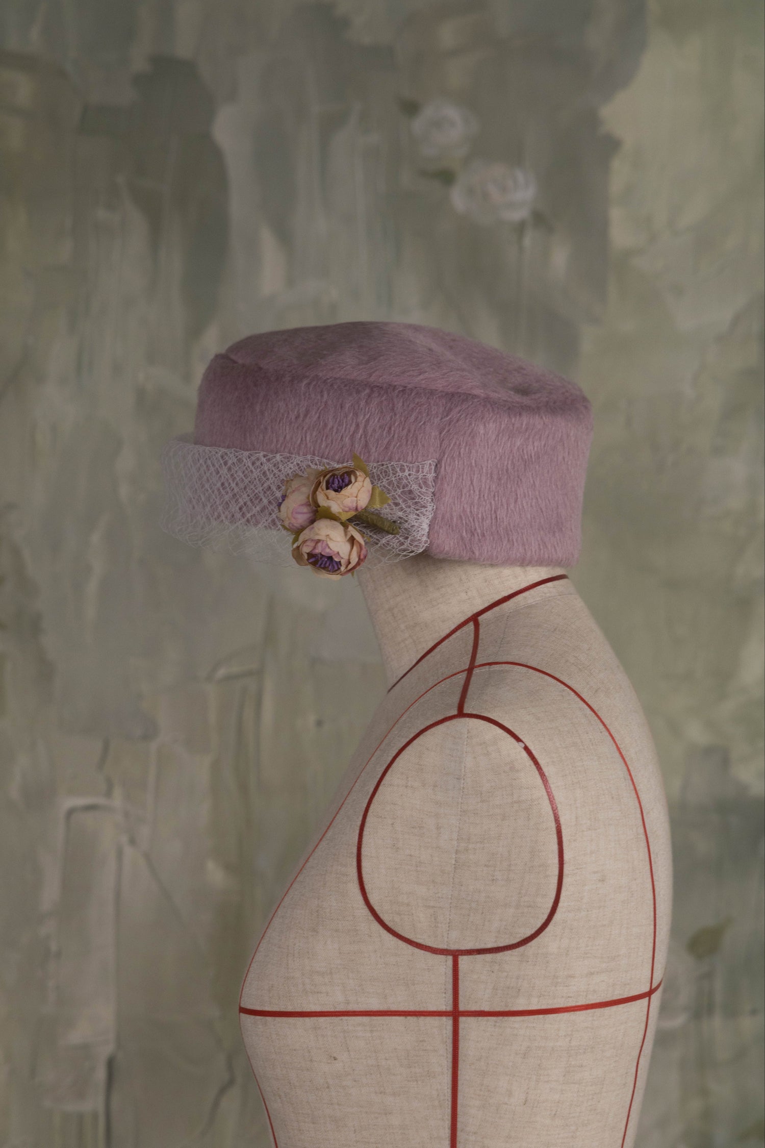 Classical tulle hat