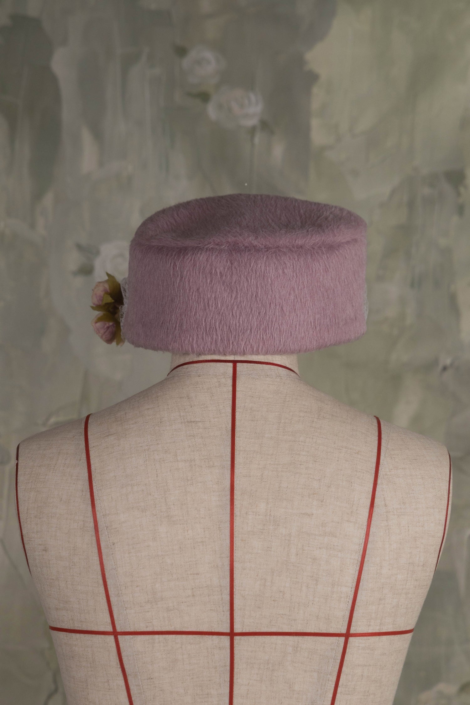Classical tulle hat