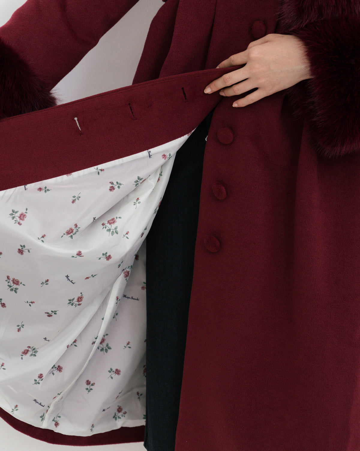 Frosted muffler coat