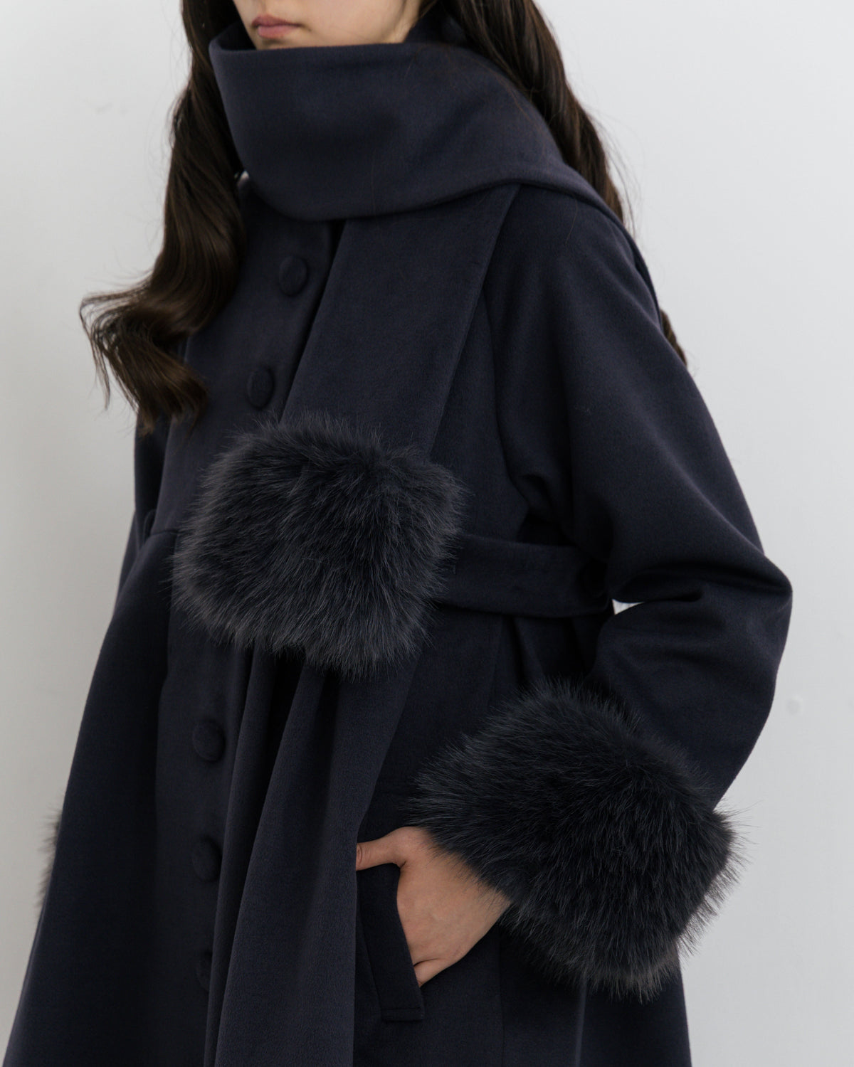 Frosted muffler coat