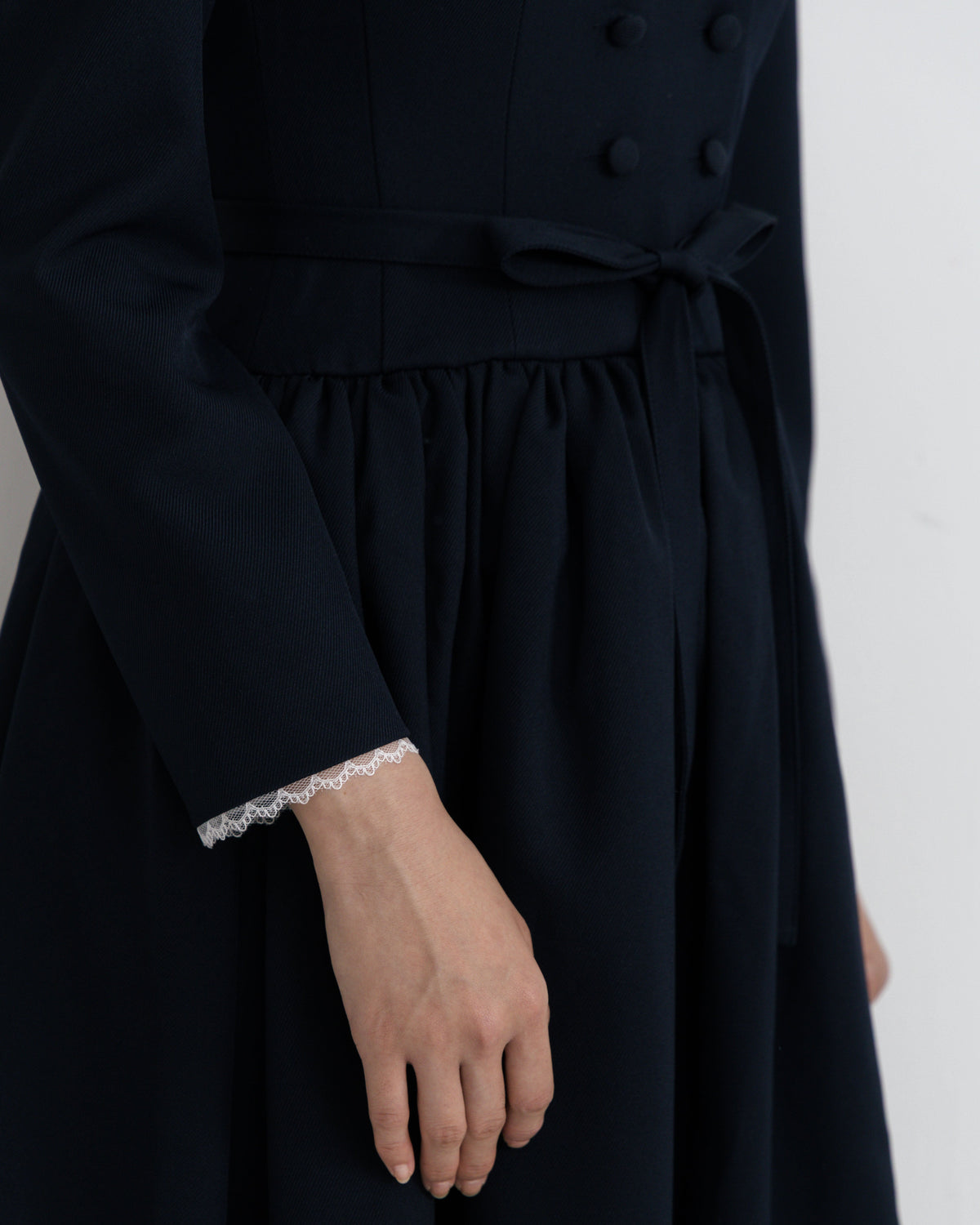 Classical lace collar dress