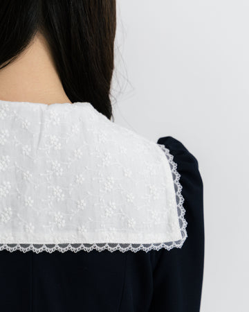 Classical lace collar dress