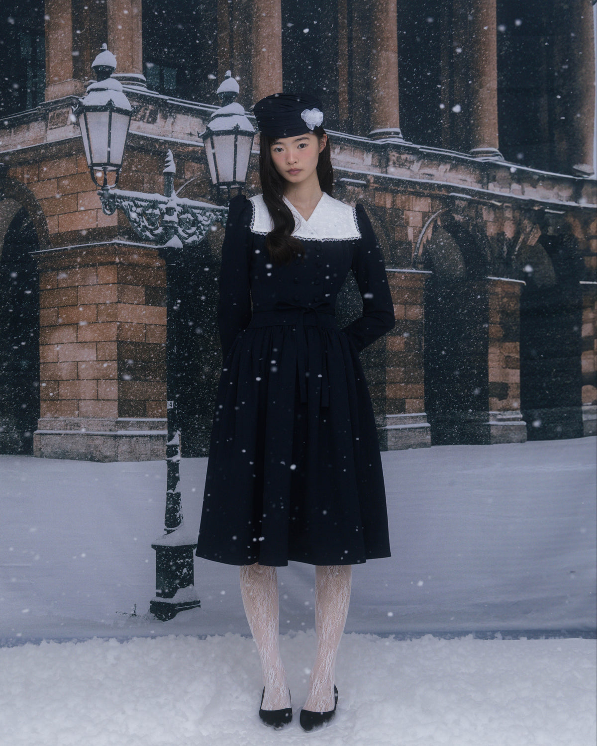 Classical lace collar dress