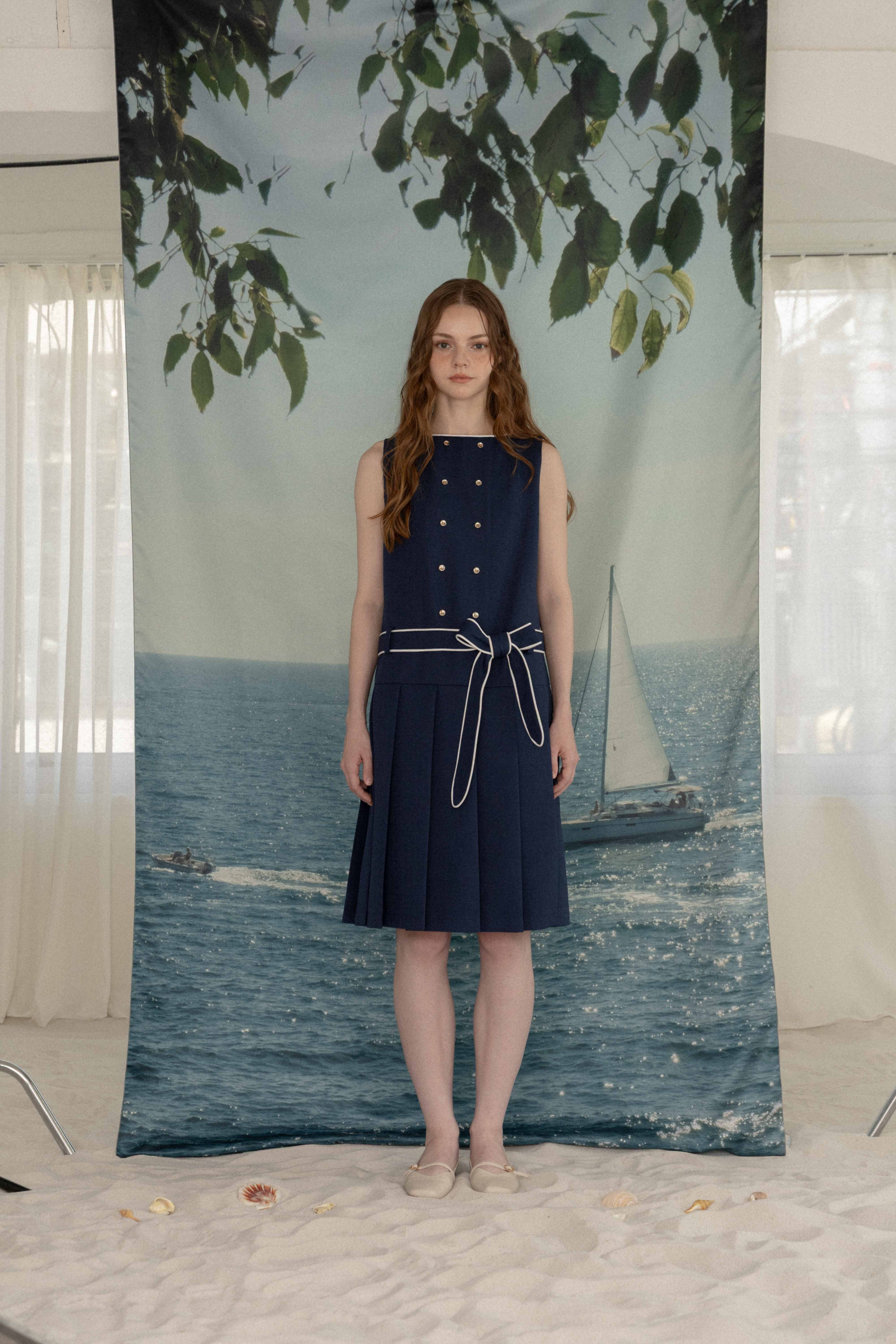 Marine pleats dress – Mayo Suzuki