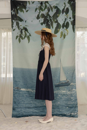 Sailor collar dress