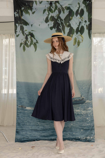 Sailor collar dress
