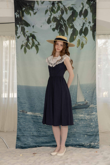 Sailor collar dress