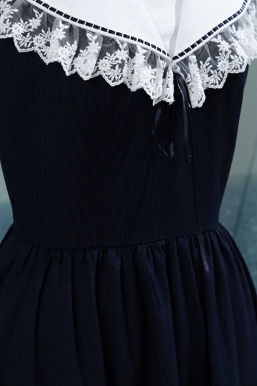 Sailor collar dress