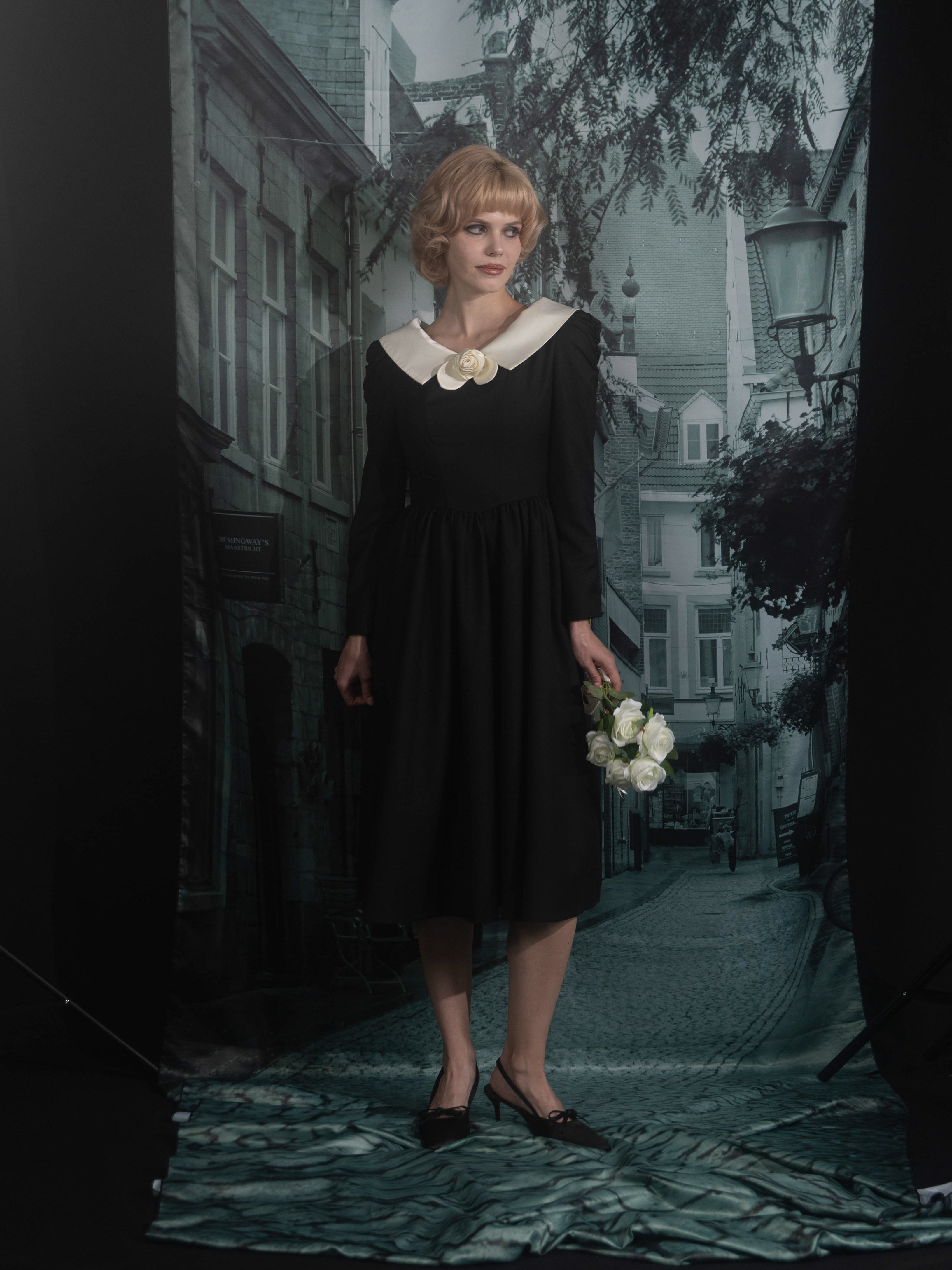 Classical rose dress – Mayo Suzuki