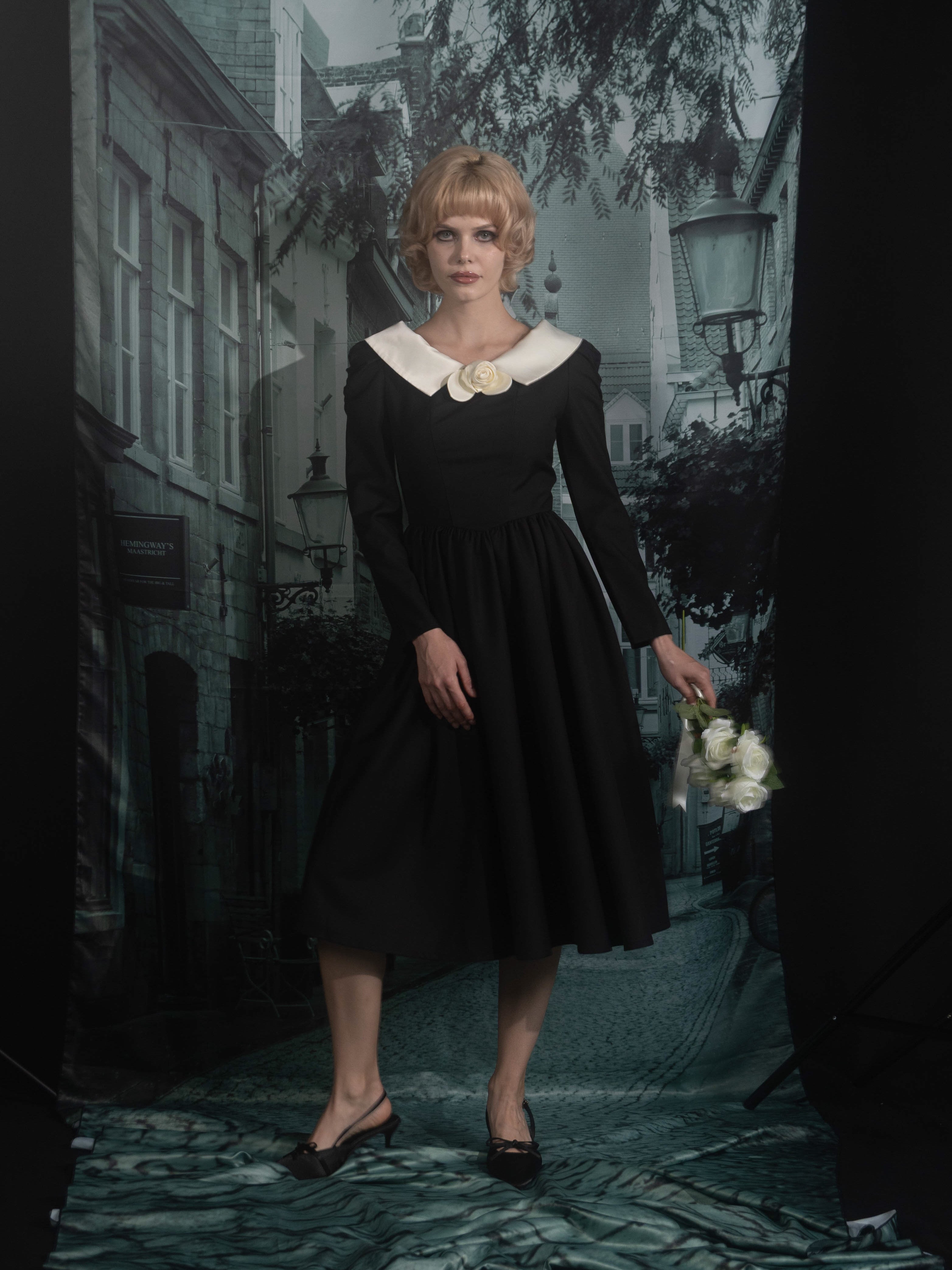 Classical rose dress – Mayo Suzuki