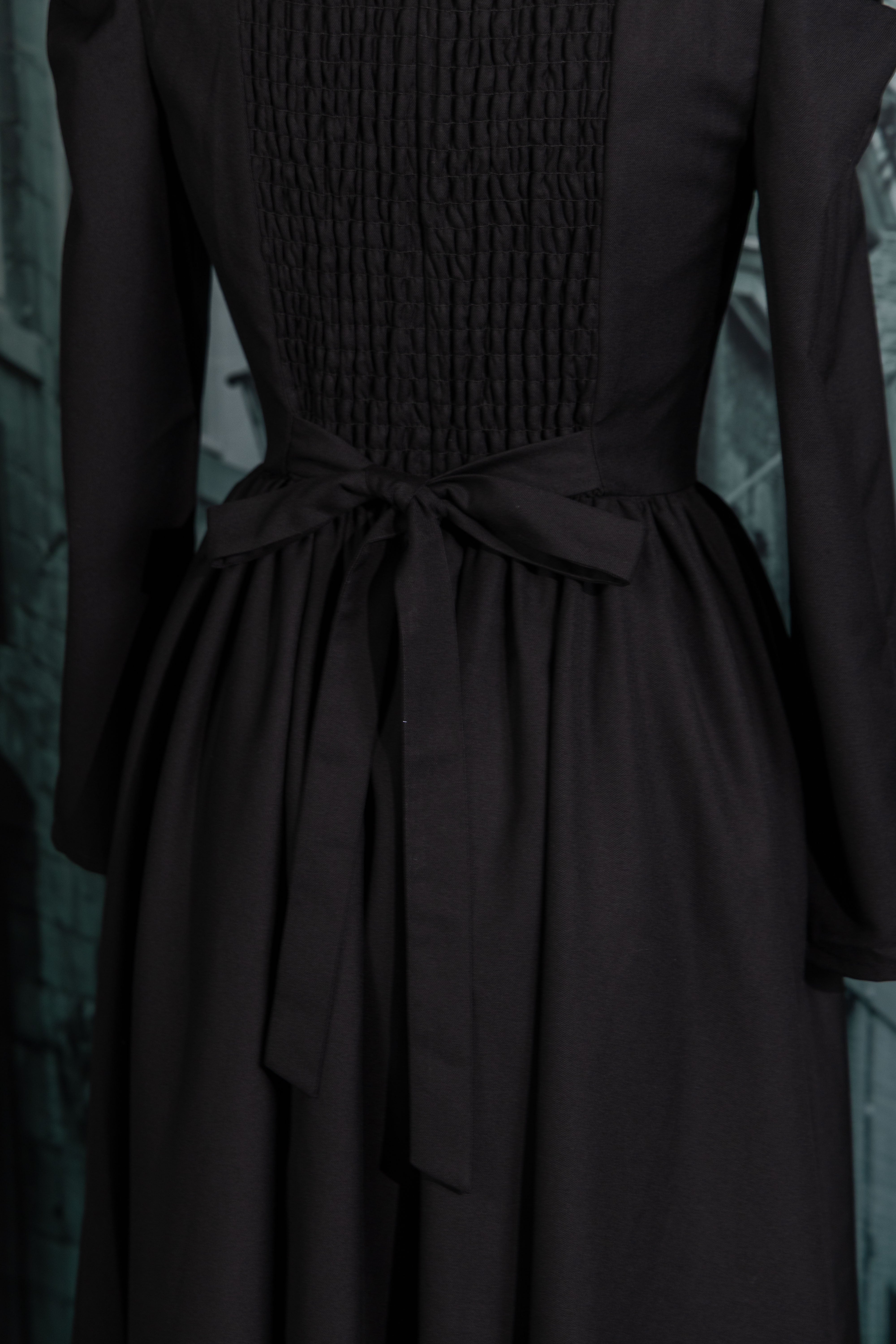 Classical rose dress – Mayo Suzuki