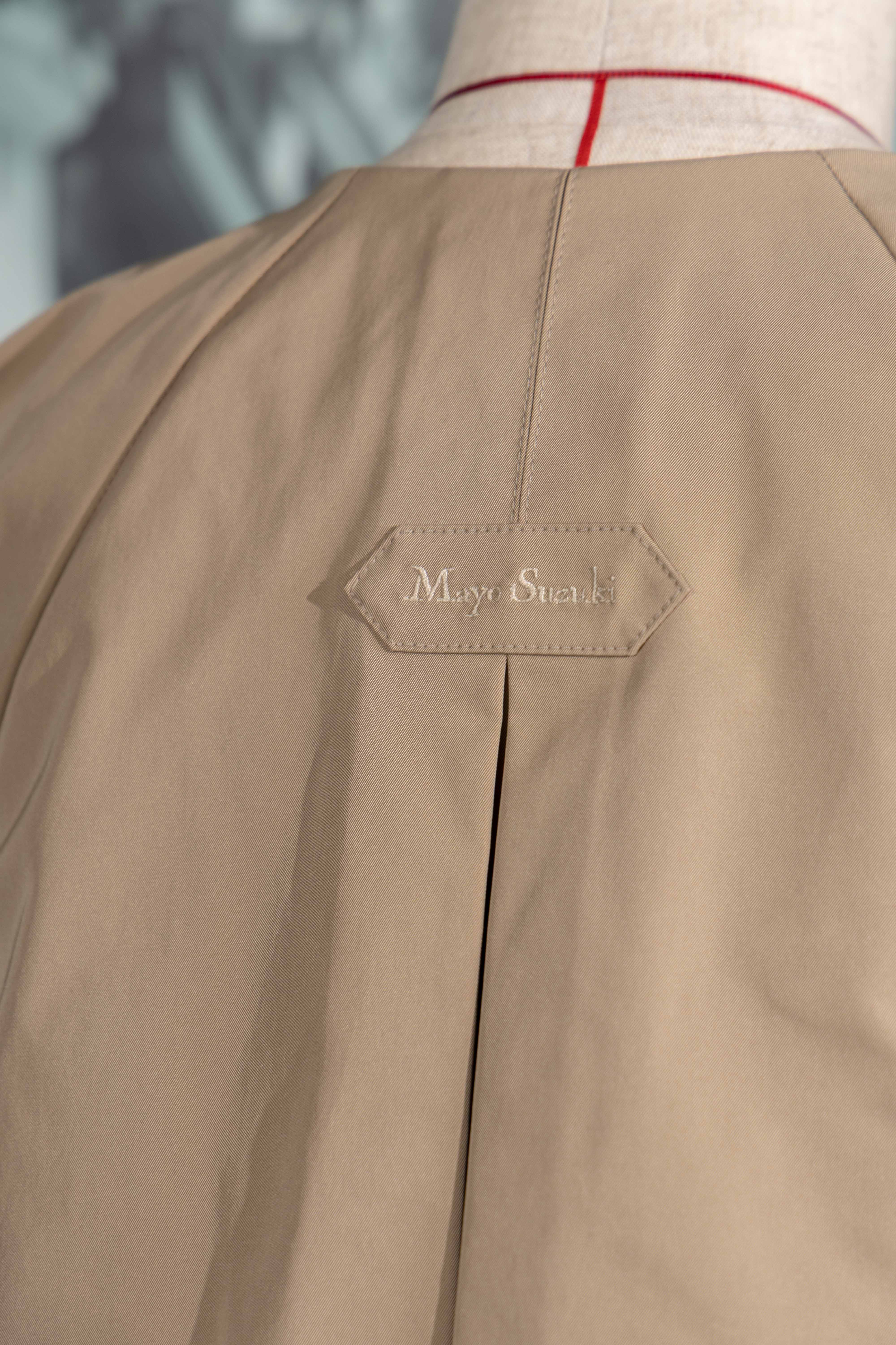 Dressy trench coat – Mayo Suzuki