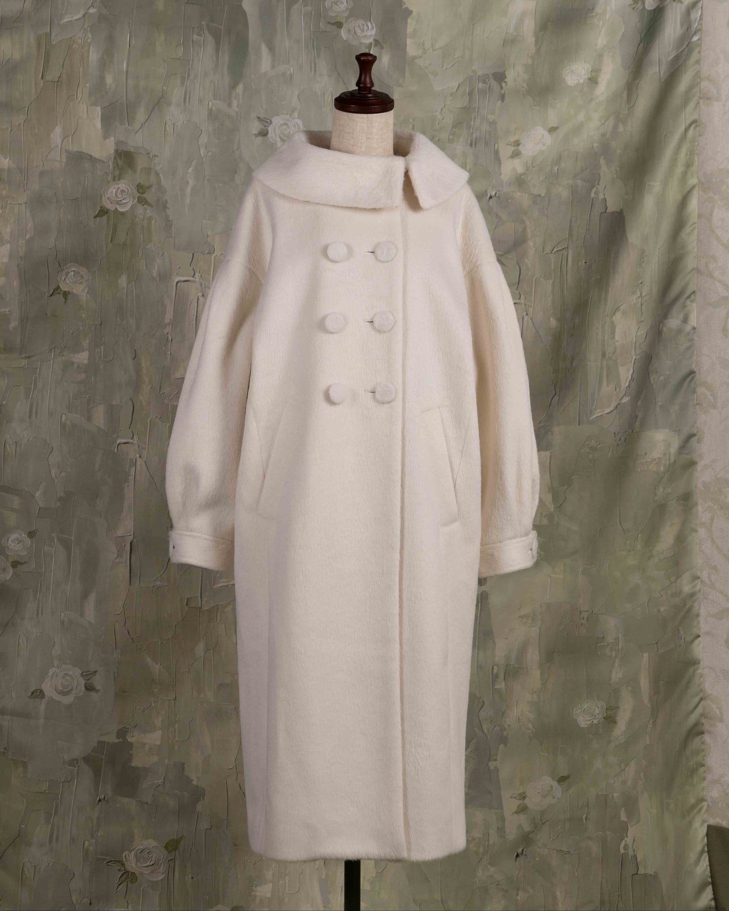 Classical double cocoon coat