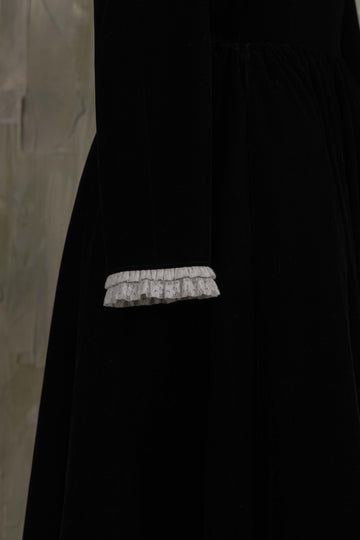 Black museé dress