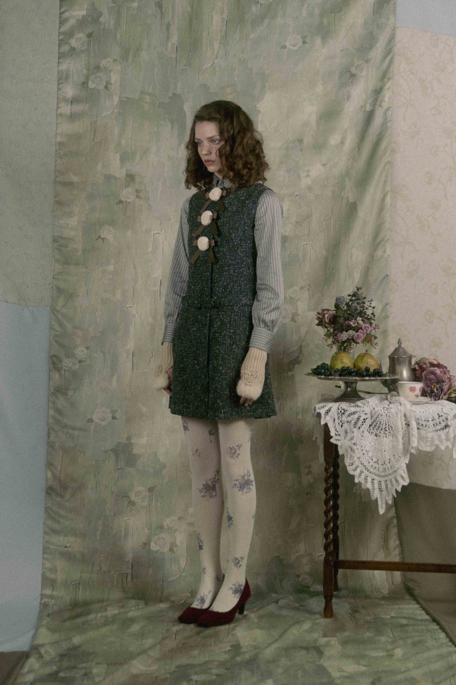 Rose ribbon mini dress