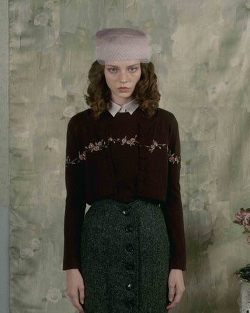 Rose embroidery ensemble