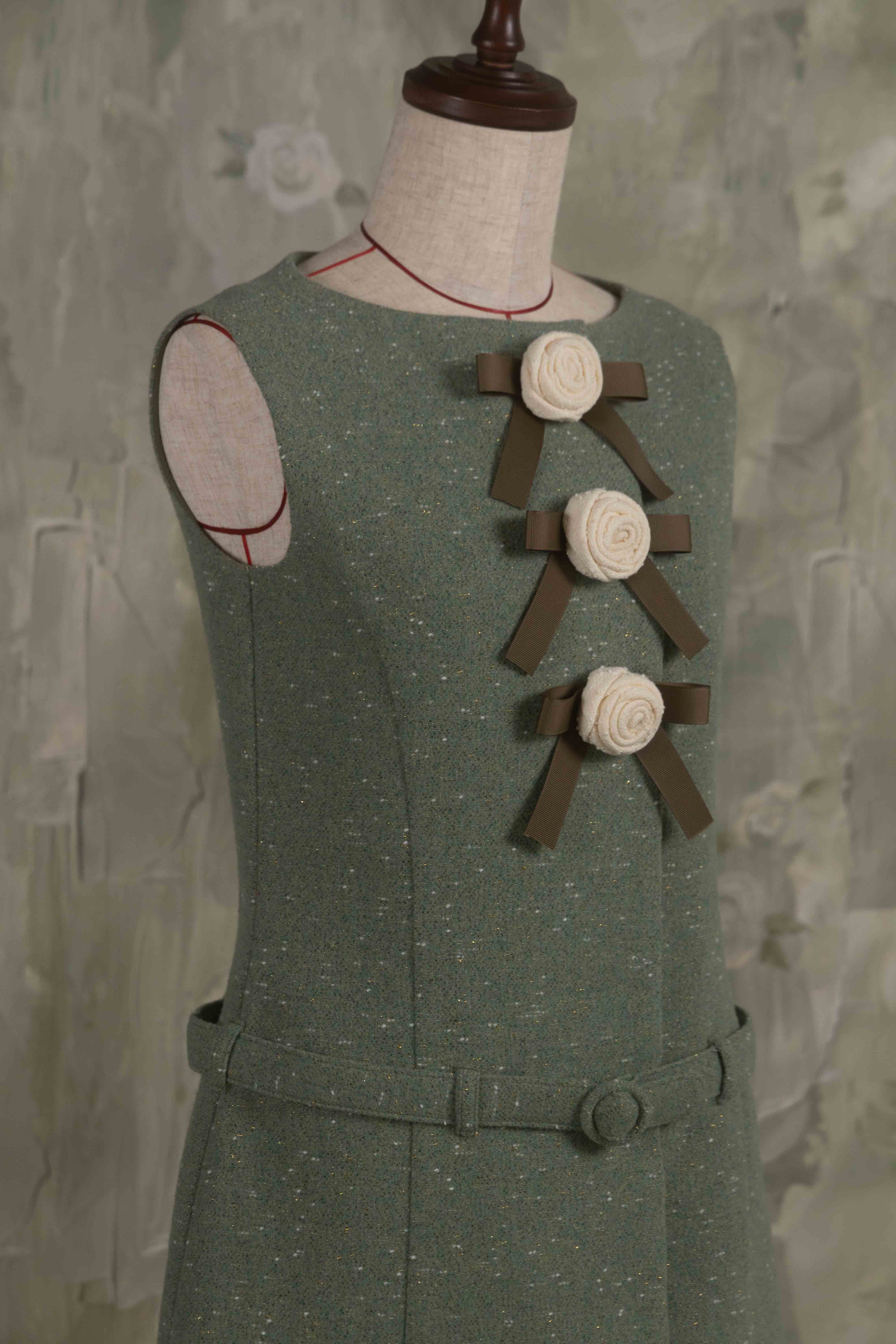 Rose ribbon mini dress – Mayo Suzuki