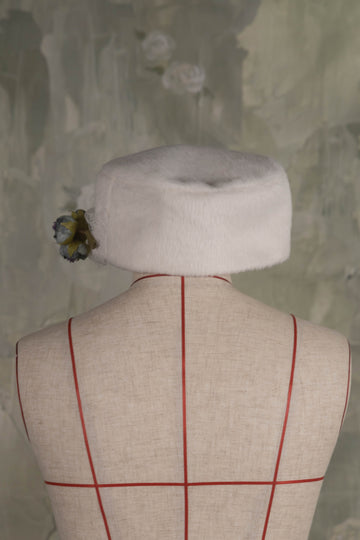 Classical tulle hat