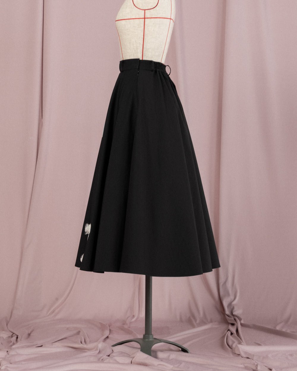 Poodle skirt – Mayo Suzuki
