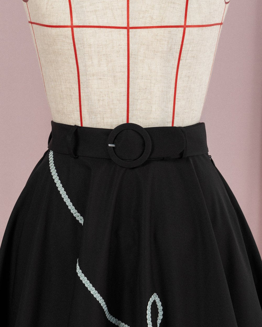 Poodle skirt – Mayo Suzuki