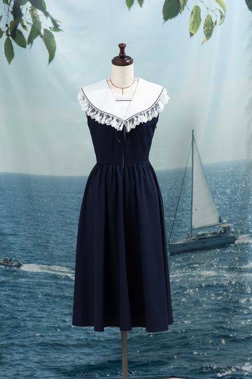 Sailor collar dress