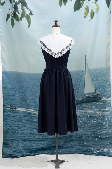 Sailor collar dress